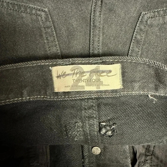 NWOT Free People We the Free Makai Cut-off Shorts - Black Denim Distressed - Picture 10 of 10